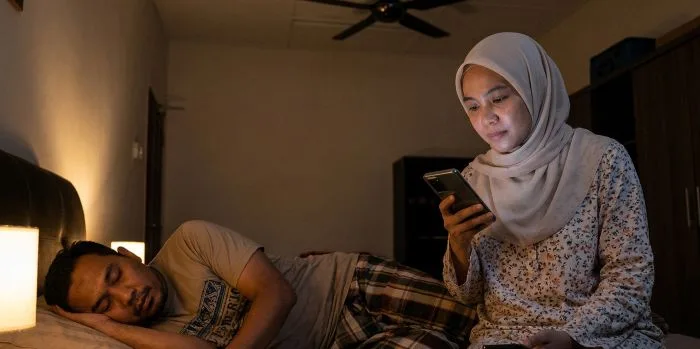 Isteri Check Telefon Suami, Dr Fadzilah Kamsah Selamba Nasihat “Apa Yang Nak Ditakutkan?”