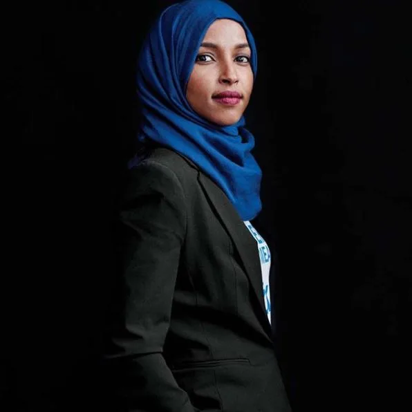Lantang Kritik Donald Trump, Ilhan Omar Wanita Islam Pertama Jadi Anggota Kongres Amerika Syarikat!