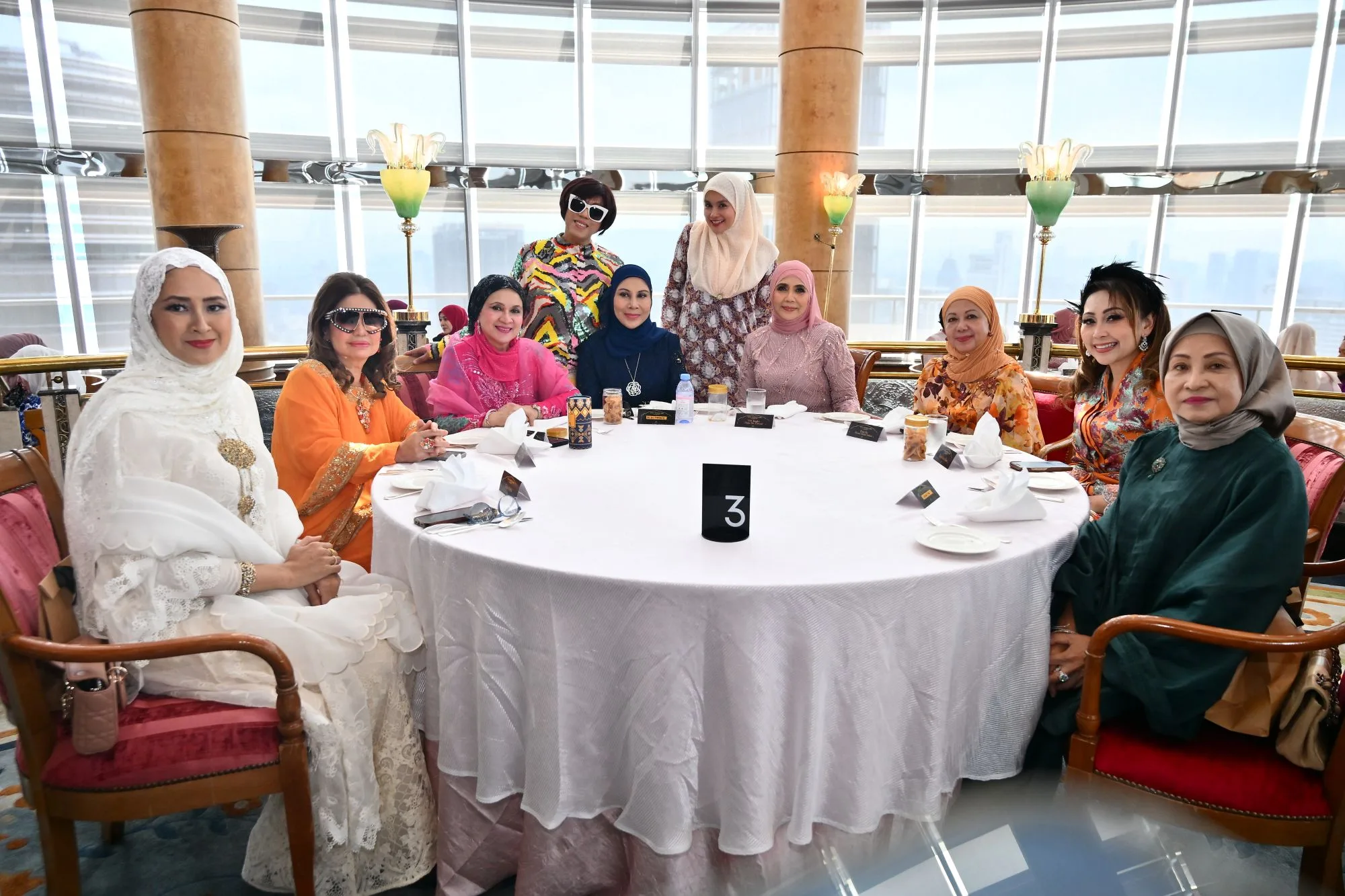 VIP & Selebriti Bergaya Raya Di Nona Lebaran 2026, Kiffy Razak Umum ‘Tutup’ Lembaran Karier!