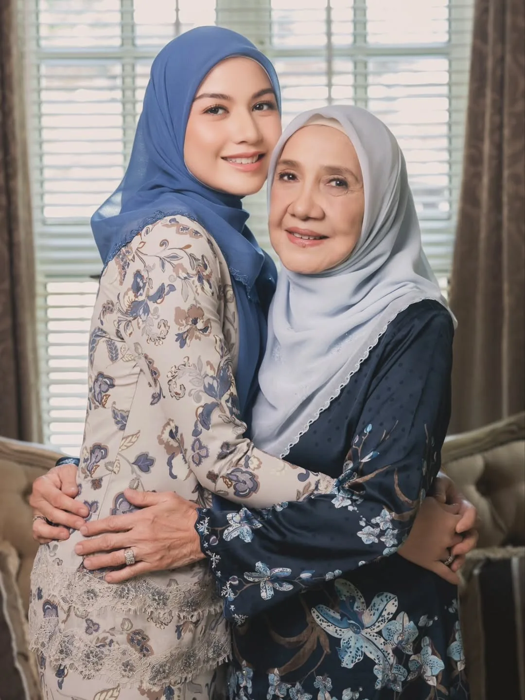 Rai Birthday Ratu Hati Kesayangan, Datin Lisa Surihani Titip Ucapan Bermakna Buat Ibu Siti Amira!