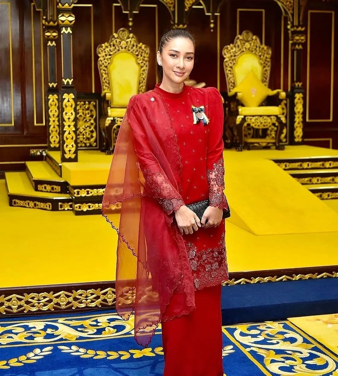 “Officially 50!” Macam Tak Menua, Rita Rudaini Tampil Awet Muda Sambut Ulang Tahun Kelahiran Ke-50