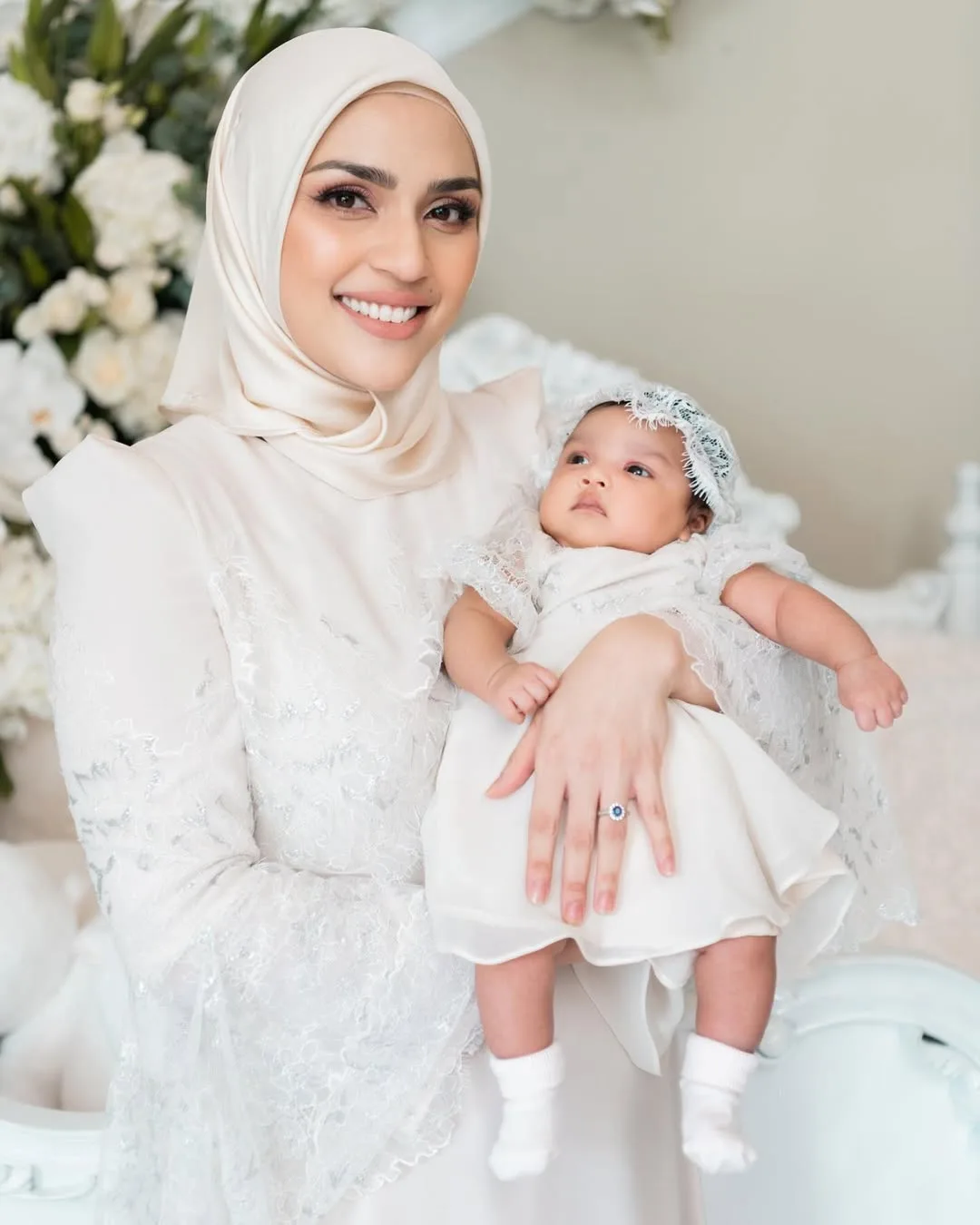 Gelagat Comel Rainaa Tarik Perhatian, Anak Perempuan Rizman Nordin & Nurida Suraya Cecah Usia 2 Tahun!