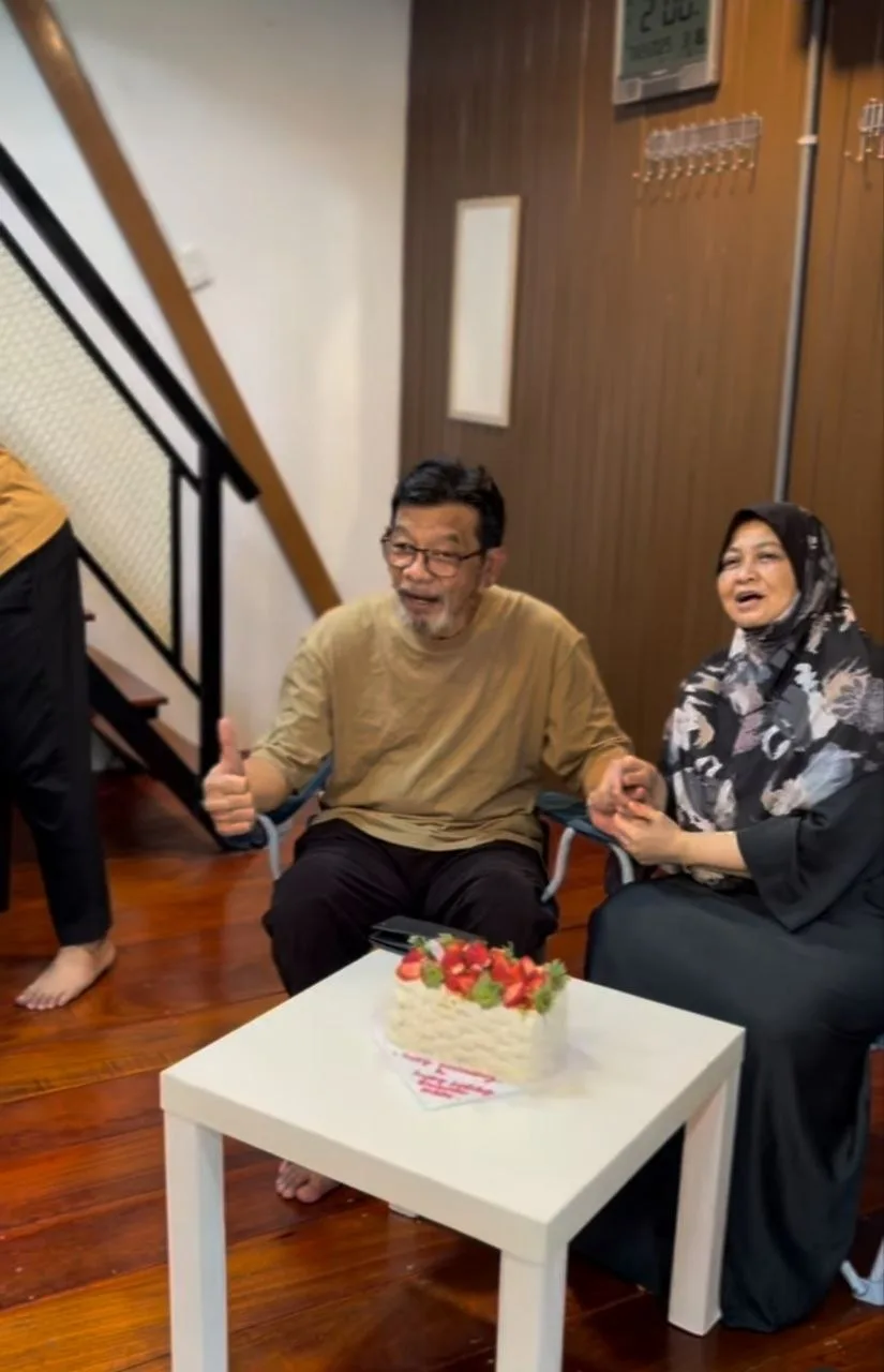 “Selamat Jalan Kesayanganku!” Perit ‘Hilang’ Ayah, Afiqah Jalil Imbau Momen Indah Bersama Arwah Jalil Hamid 14 “Selamat Jalan Kesayanganku!” Perit ‘Hilang’ Ayah, Afiqah Jalil Imbau Momen Indah Bersama Arwah Jalil Hamid