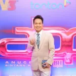 Alhamdulillah. Berjaya sampai ke Top 5 – Pengacara TV Popular @abpbhke37 🤲❤️Terima kasih buat s