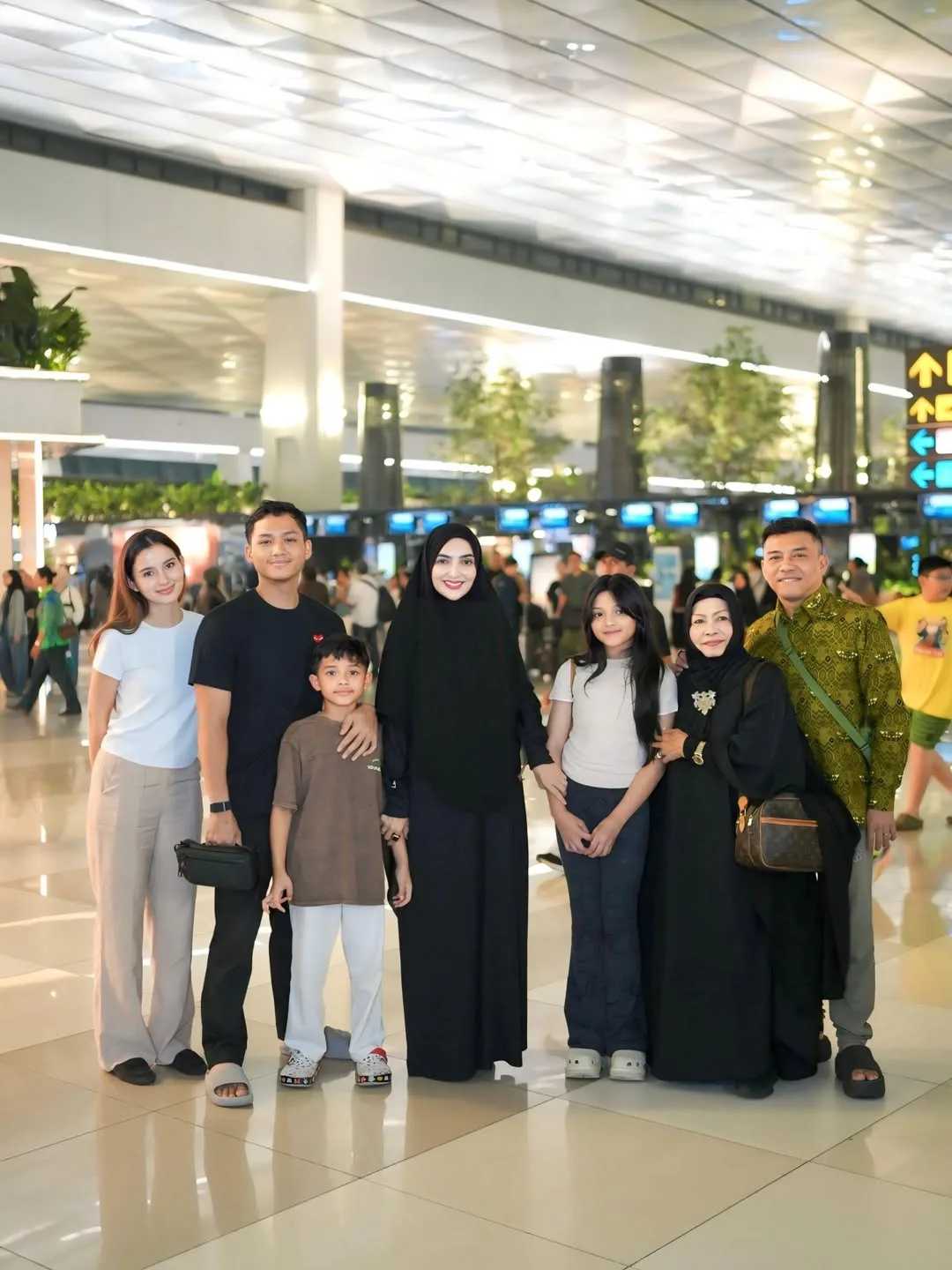 Ibadah Haji Ubah Cara Pandang Hidup & Kasih Sayang Allah, Ashanty Sebak Dijemput Ke Tanah Suci Walau Masih Fakir Ilmu! 16 Ibadah Haji Ubah Cara Pandang Hidup & Kasih Sayang Allah, Ashanty Sebak Dijemput Ke Tanah Suci Walau Masih Fakir Ilmu!