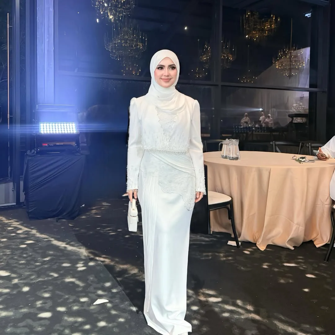 Bergelar Ibu Usia 24 Tahun, Dahlia Rizal Akui Letih Tapi Sangat Indah & Tiap Momen Bersama Anak Tak Ternilai!