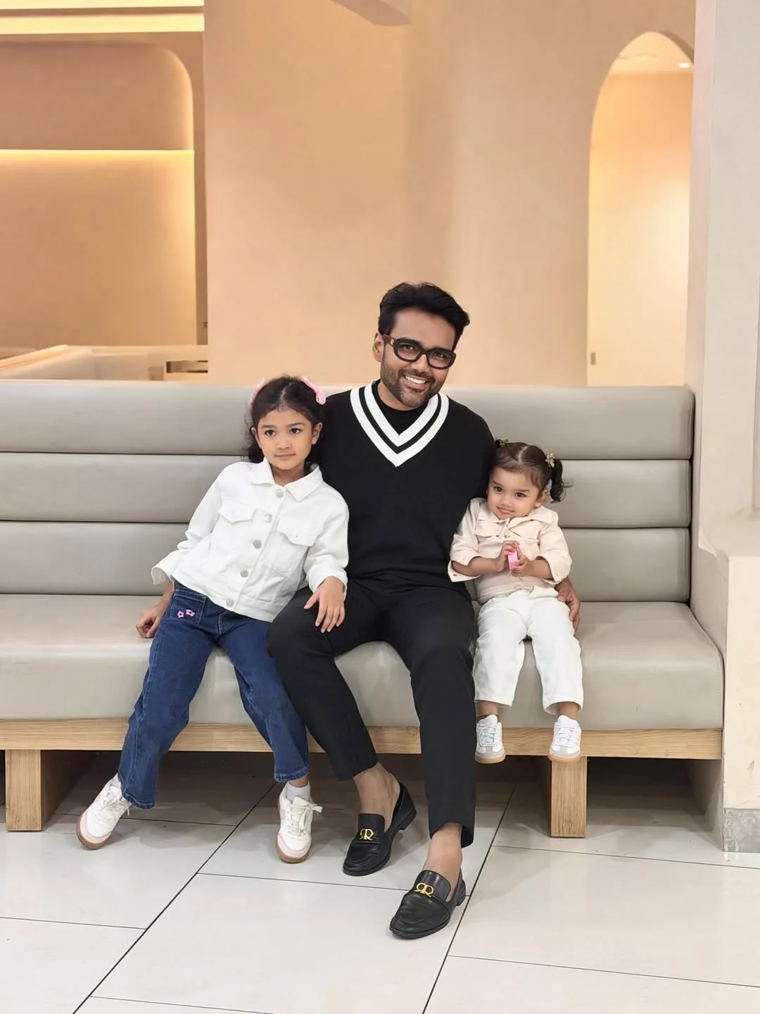 Gelagat Comel Rainaa Tarik Perhatian, Anak Perempuan Rizman Nordin & Nurida Suraya Cecah Usia 2 Tahun!