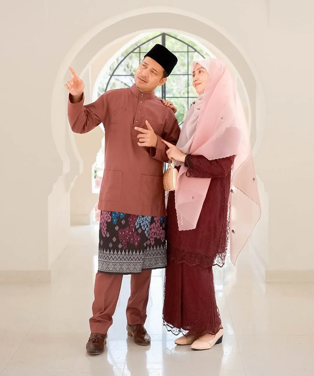 “Dia Dahulukan Saya Dalam Setiap Doanya,” Fedtri Yahya Hargai Kasih Sayang Isteri & Bahagia 15 Tahun Layari Perkahwinan