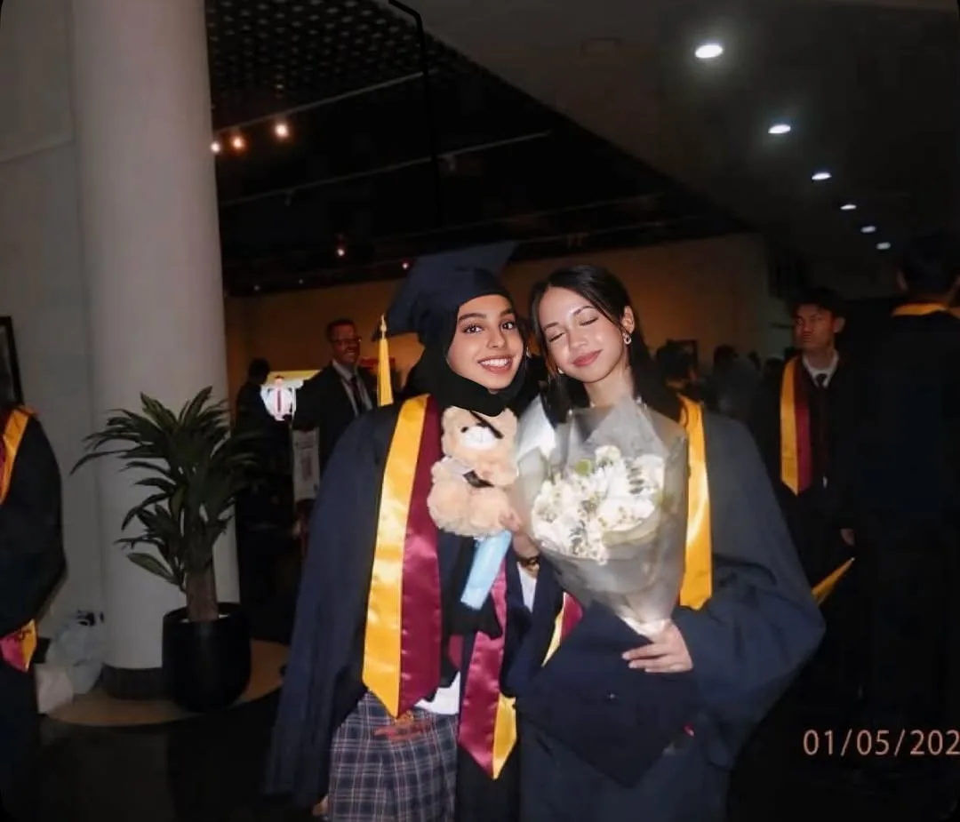 Hari Graduasi Puteri Ameerah Wardatul Bolkiah, Anakanda Bongsu Sultan Brunei Cantik & Pelajar Cemerlang!