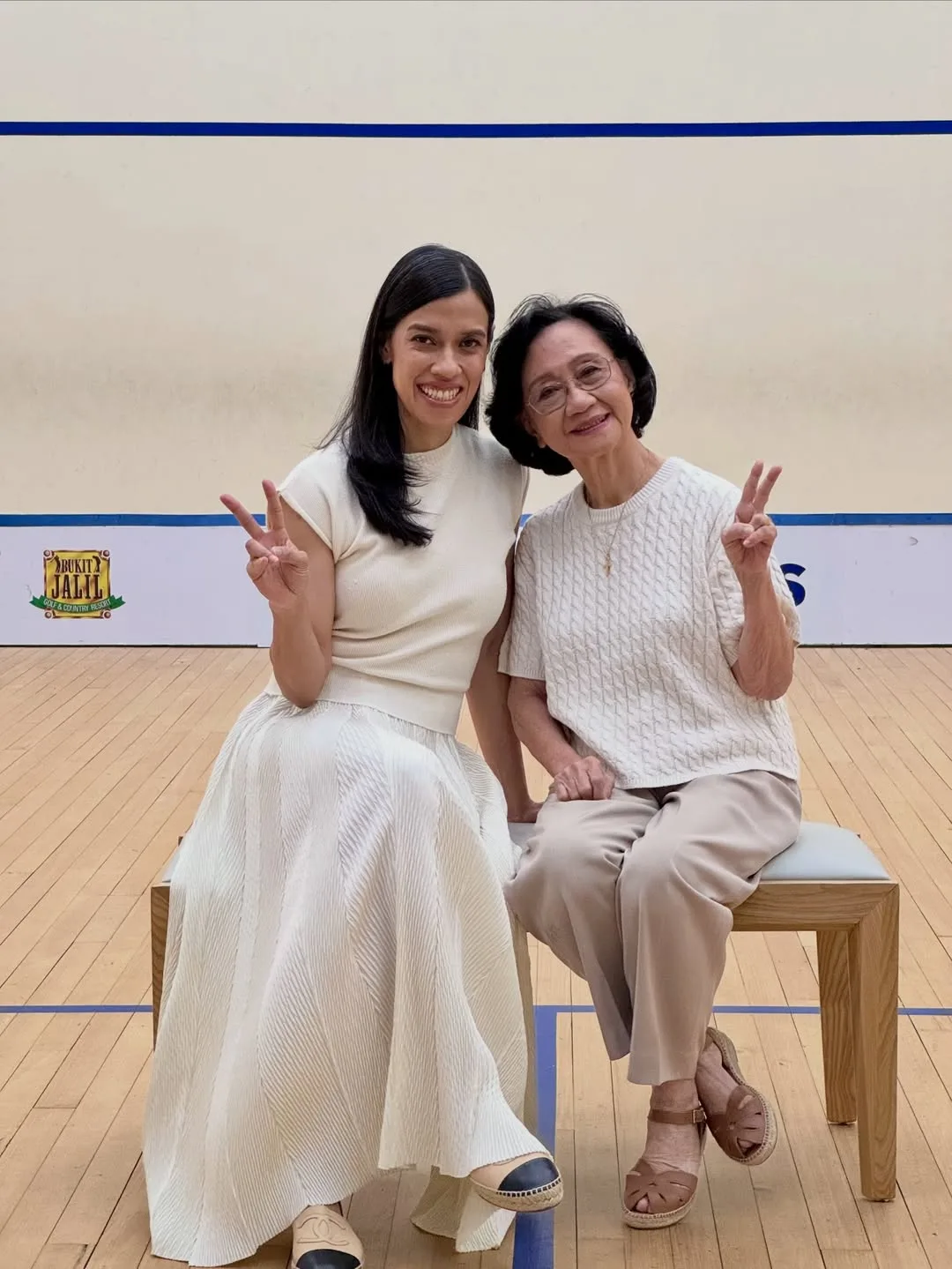 Anak Bekas Guru, Datuk Nicol David Kagum Semangat Ibu Kerja Demi Keluarga, “I Have The World’s Best Mother!”