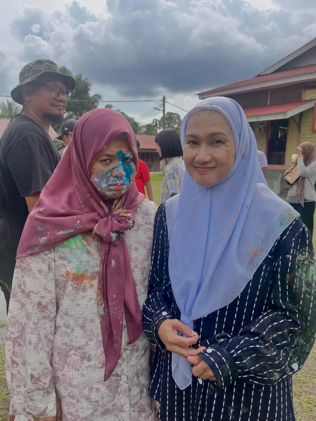 Sentiasa Happy Go Lucky & Awet Muda, Usia 55 Tahun Amy Mastura Masih Aktif Berlakon! 11 Sentiasa Happy Go Lucky & Awet Muda, Usia 55 Tahun Amy Mastura Masih Aktif Berlakon!