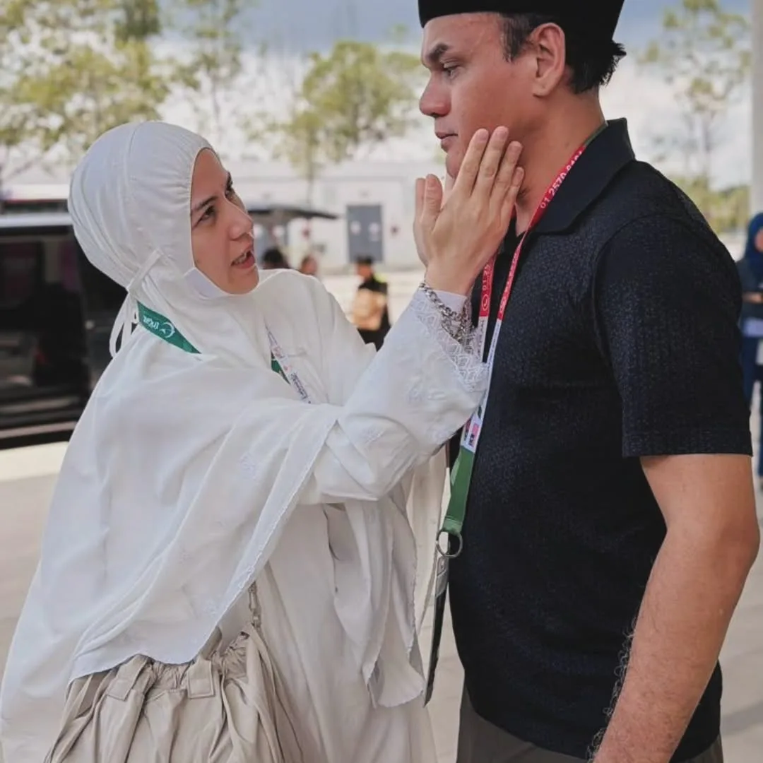 “Kurniakanlah Isteriku Haji Mabrur,” Datuk Yusry Abdul Halim Titip Doa Buat Datin Lisa Surihani & Mohon Agar Dapat Menyusul Satu Hari Nanti