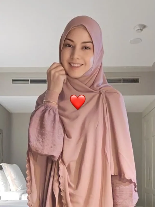“Kurniakanlah Isteriku Haji Mabrur,” Datuk Yusry Abdul Halim Titip Doa Buat Datin Lisa Surihani & Mohon Agar Dapat Menyusul Satu Hari Nanti