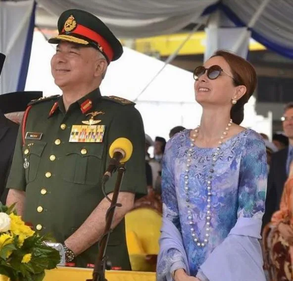 Raja Permaisuri Perak Tuanku Zara Salim Anggun Usia 53 Tahun, Suri Hati Sultan Perak Ini Cicit Sultan Kedah Ke-24! 17 Raja Permaisuri Perak Tuanku Zara Salim Anggun Usia 53 Tahun, Suri Hati Sultan Perak Ini Cicit Sultan Kedah Ke-24!