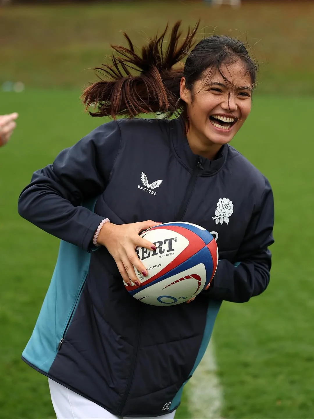 Ratu Tenis Nombor 1 Britain, Atlet Cantik Emma Raducanu Dilantik Duta Jenama Global Uniqlo!