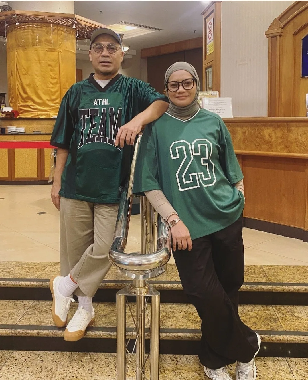 Rumah Tangga Bahagia Wahid Senario, Usia Perkahwinan Cecah 24 Tahun & Bapa 3 Anak Lelaki!
