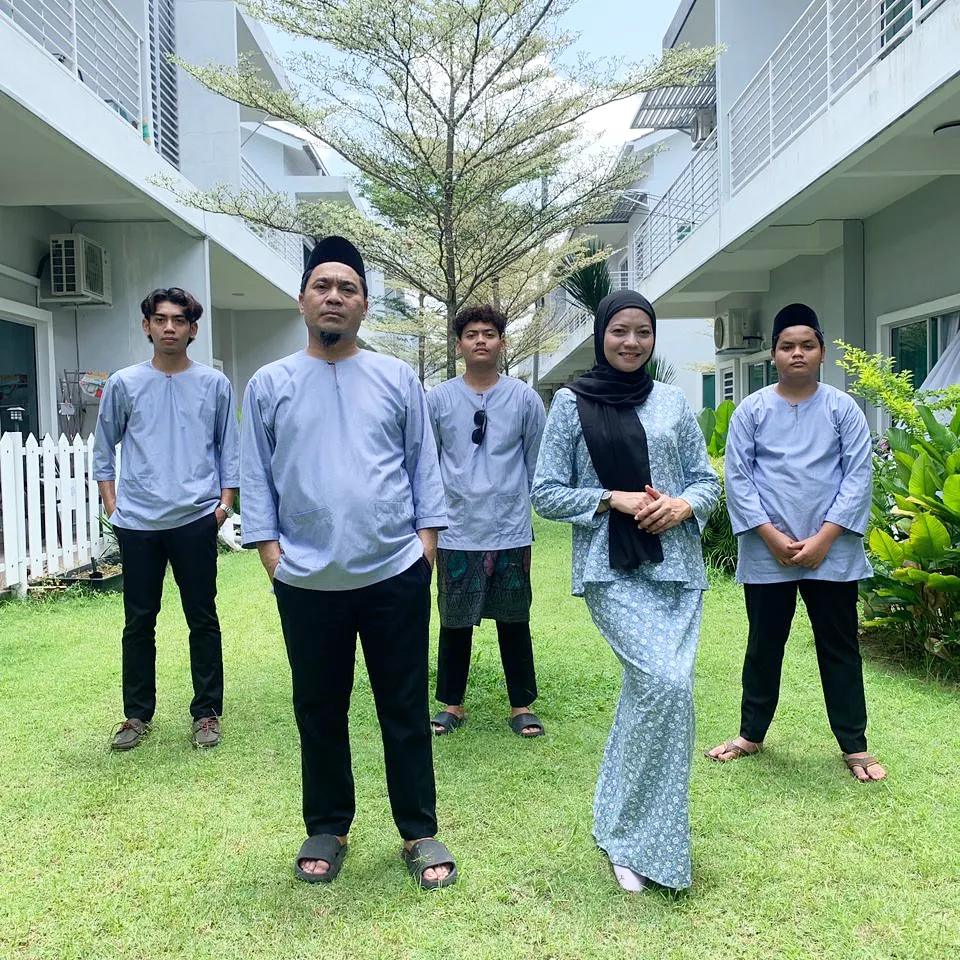 Rumah Tangga Bahagia Wahid Senario, Usia Perkahwinan Cecah 24 Tahun & Bapa 3 Anak Lelaki! 19 Rumah Tangga Bahagia Wahid Senario, Usia Perkahwinan Cecah 24 Tahun & Bapa 3 Anak Lelaki!