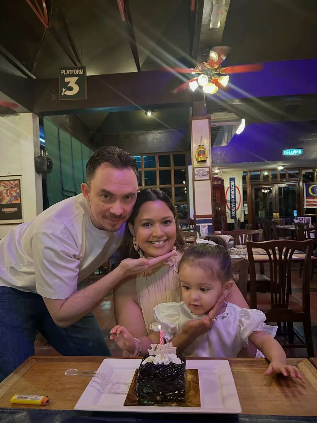 Buah Hati Ainul Aishah Injak Usia 2 Tahun, Pelakon Filem Nana Tanjung Ini Seronok Jadi Ibu & Utamakan Keluarga!