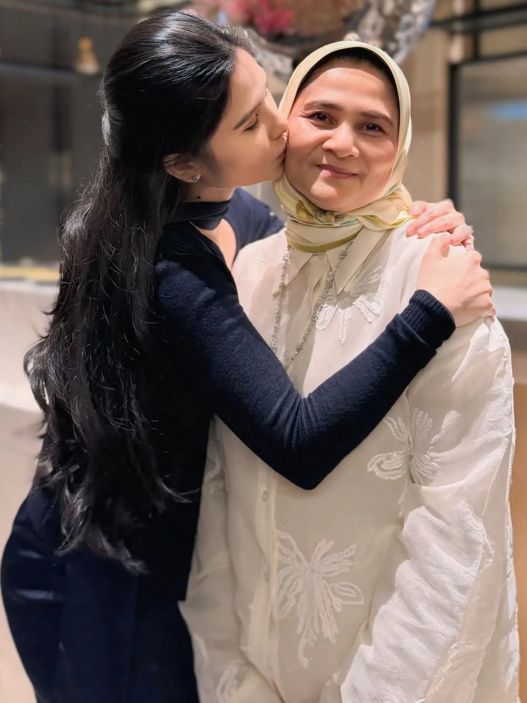 Rai Birthday Ratu Hati, Afifah Nasir Terinspirasi Kebaikan & Jiwa Prihatin Ibu Tersayang “Semoga Mama Panjang Umur”