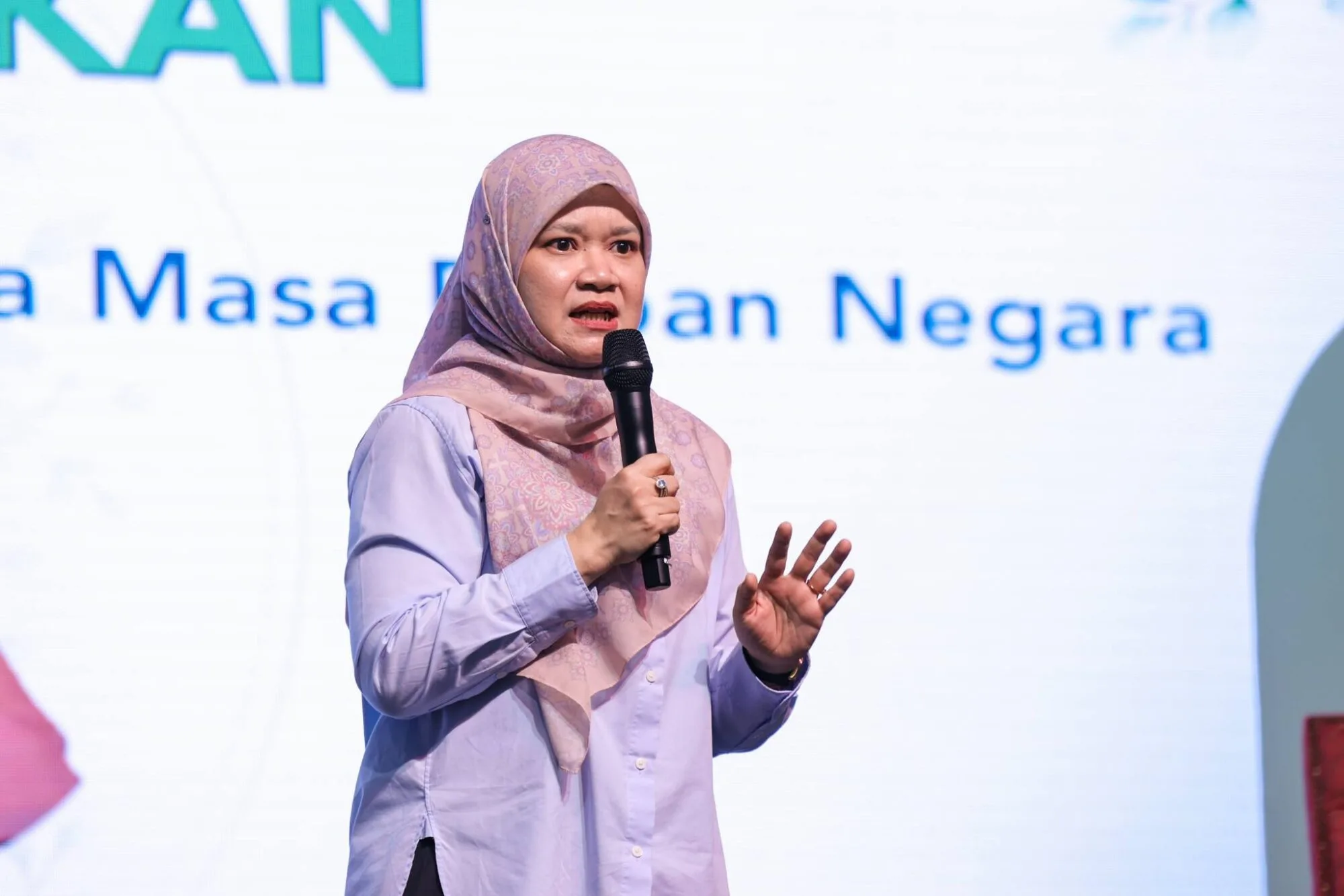 Kelab Perempuan Membaca Cetus Fenomena, Misi Murni YB Fadhlina Sidek Memandaikan Bangsa