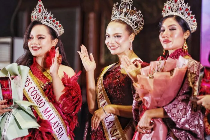 Dr Wandarl Dinobatkan Mrs of Malaysia 2026, Buktikan Status Doktor Mampu Cipta Perubahan
