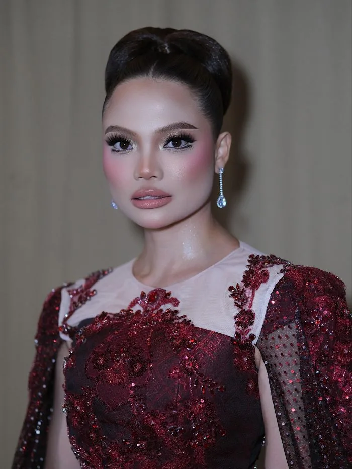 Dr Wandarl Dinobatkan Mrs of Malaysia 2026, Buktikan Status Doktor Mampu Cipta Perubahan