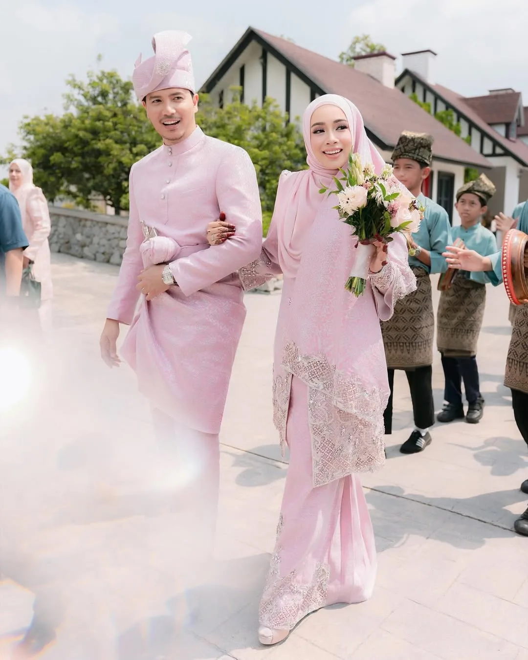 “Moga Allah Ganjarkan Syurga Untuk Suami Saya,” Selamat Bersalin Muhammad Jarir Umar, Amira Othman Hargai Jasa Suami!