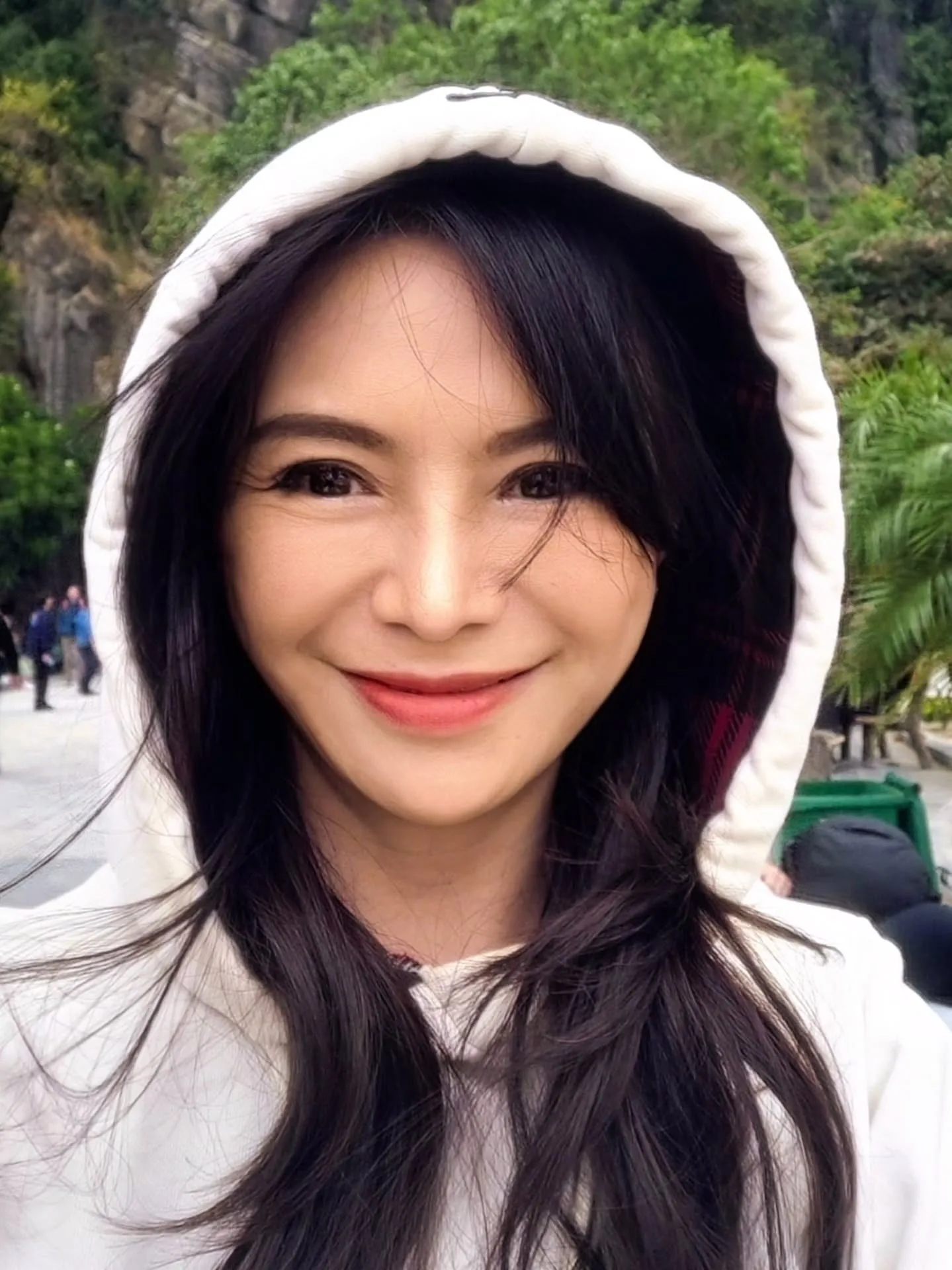 Digelar Nenek Tercantik Indonesia, Puspa Dewi Aktif Bersenam Usia 59 Tahun & Amal Diet Sihat!