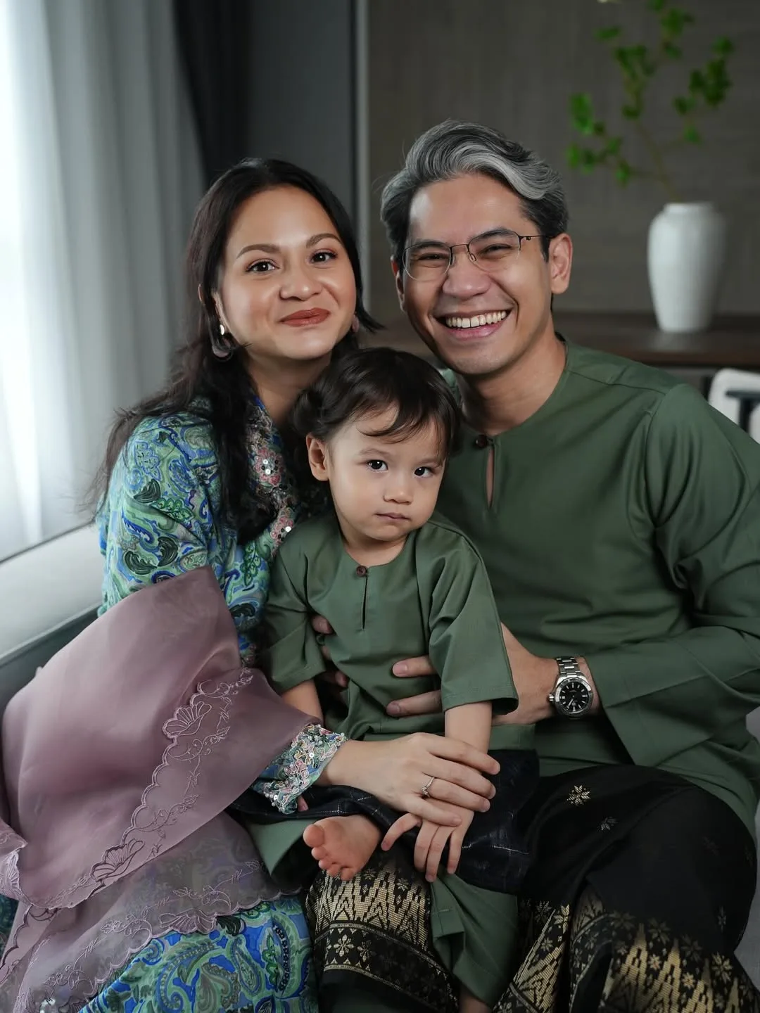 Injak Usia 40 Tahun, Sharifah Amani Bertuah Dikelilingi Insan Tersayang! Rakan Artis Siap Buat Kejutan Birthday 13 Injak Usia 40 Tahun, Sharifah Amani Bertuah Dikelilingi Insan Tersayang! Rakan Artis Siap Buat Kejutan Birthday