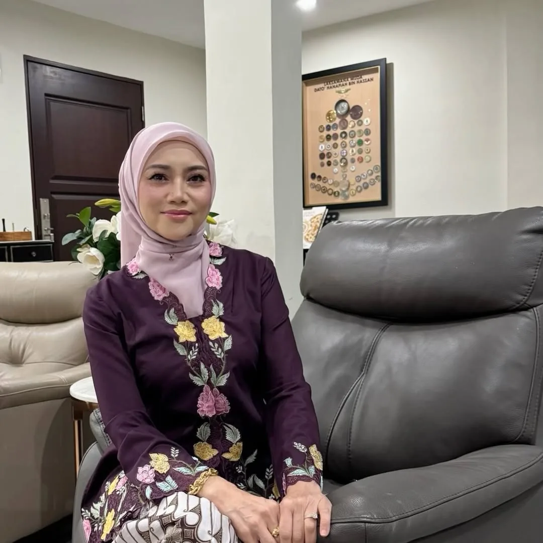 Pernah Lalui Fasa Ibu Tunggal, Datin Hayati Rahman Kembali Bangkit & Penampilan Awet Mudanya Usia 60 Raih Pujian!