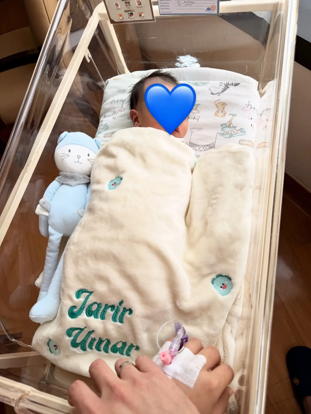 “Moga Allah Ganjarkan Syurga Untuk Suami Saya,” Selamat Bersalin Muhammad Jarir Umar, Amira Othman Hargai Jasa Suami!