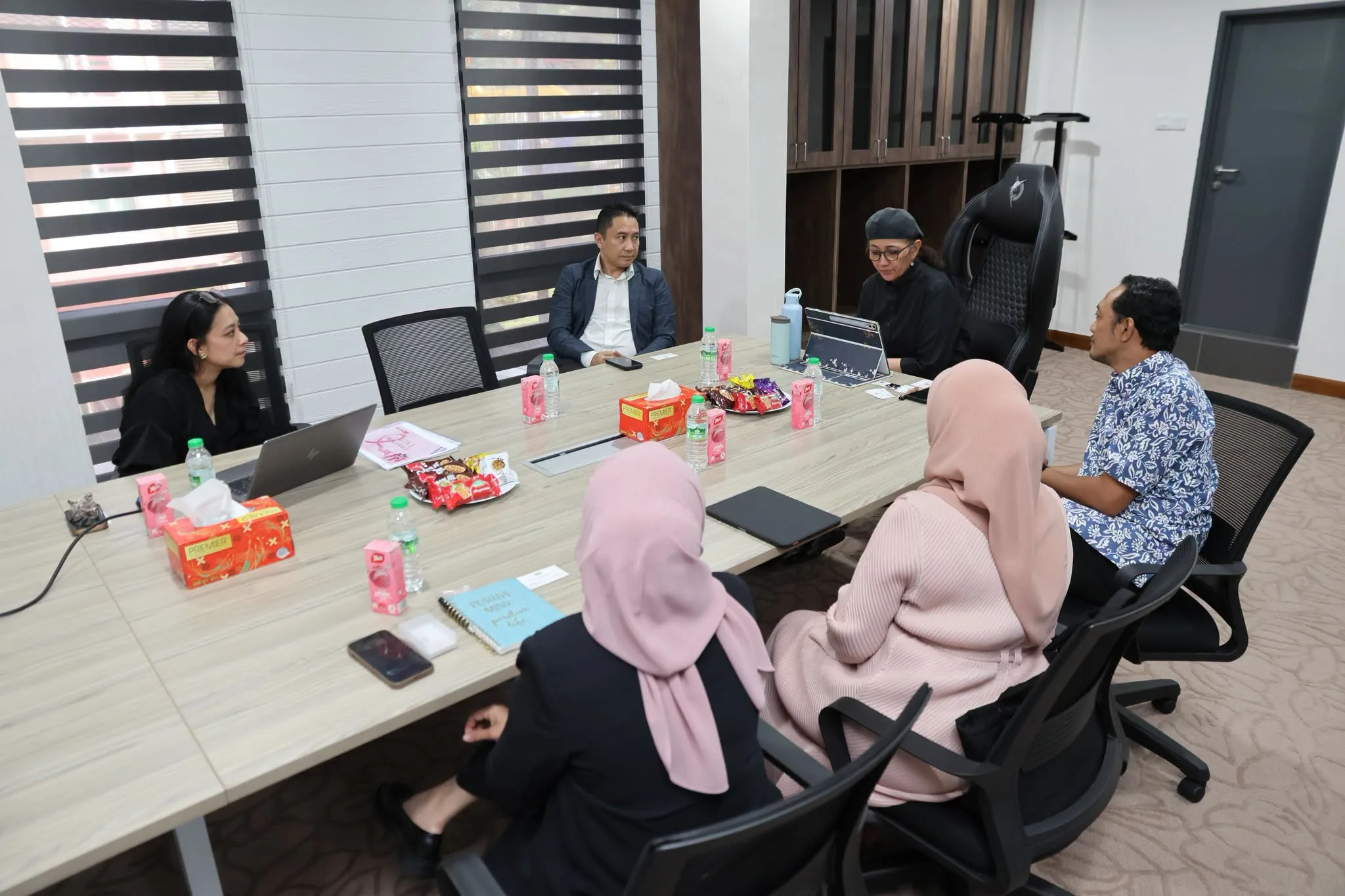 Timbalan Menteri Kesihatan Terima Kunjungan Hormat Majalah Nona, Perkasa Kesedaran Kanser Payudara