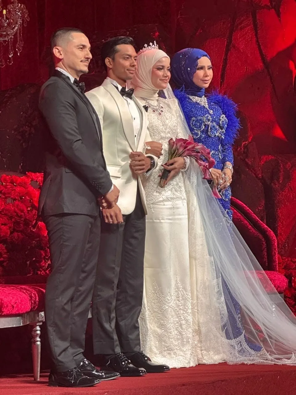 “Perkahwinan Bukan Tentang Mencari Yang Sempurna,” Ucapan Rozita Che Wan Buat Anak Tersayang Undang Sebak!