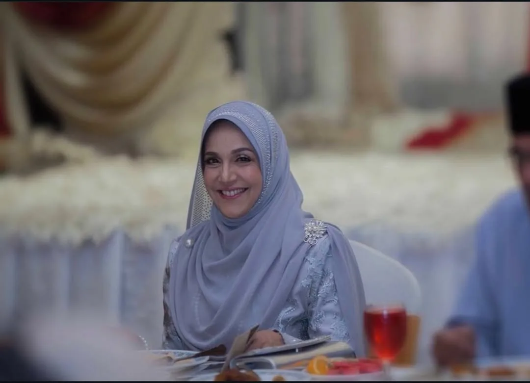 Anggunnya Ibu Fathia Latiff, Aktres Cantik Ini Hargai Jasa Ratu Hati & Titip Doa Bermakna Sempena Hari Lahir Ibu Tersayang! 15 Anggunnya Ibu Fathia Latiff, Aktres Cantik Ini Hargai Jasa Ratu Hati & Titip Doa Bermakna Sempena Hari Lahir Ibu Tersayang!