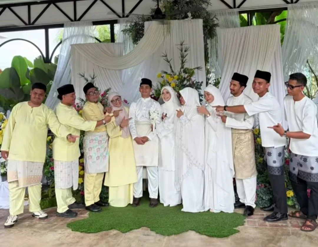 Wahid Senario & Isteri Terima Menantu, Waiz Wahid Selamat Bergelar Suami Lepas 4 Bulan Bertunang!