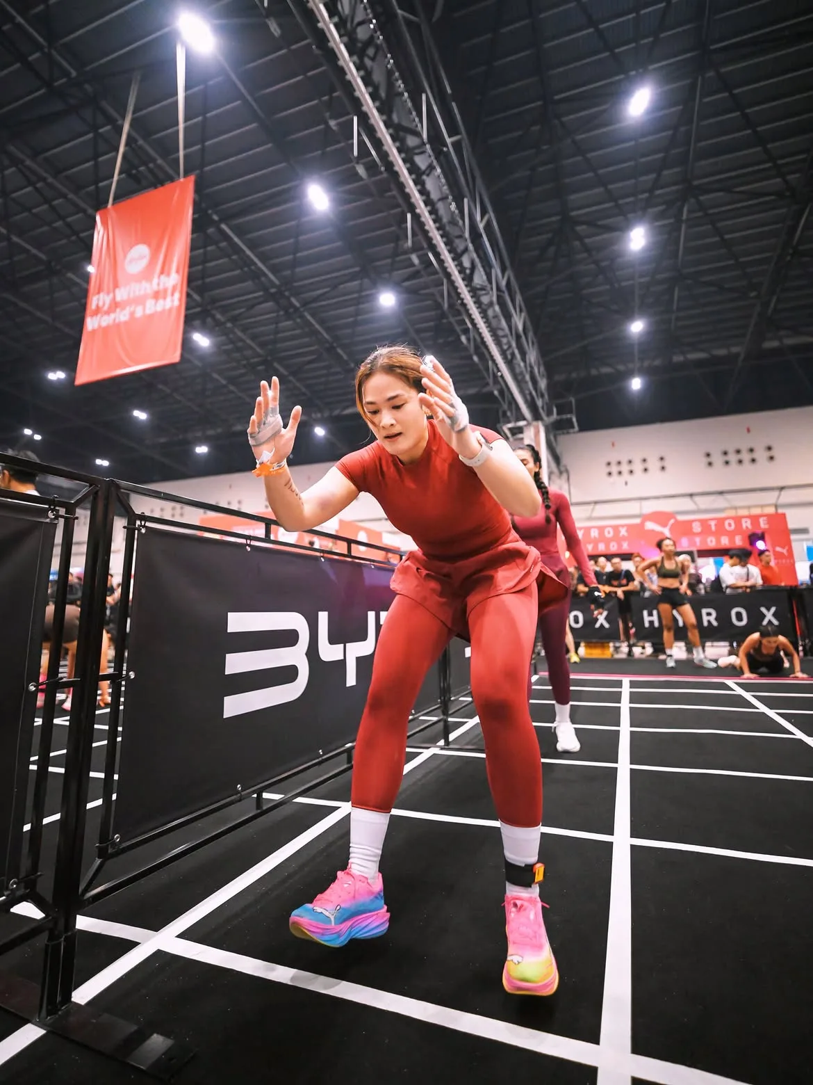 Shaza Bae & Adriana Adnan Tamatkan HYROX Jakarta 2026, Semangat Juang Mereka Jadi Inspirasi 25 Shaza Bae & Adriana Adnan Tamatkan HYROX Jakarta 2026, Semangat Juang Mereka Jadi Inspirasi