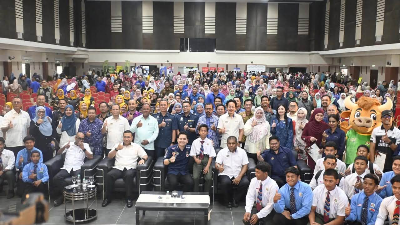 Muabellaz Terima Anugerah Tokoh Belia, Inspirasi Hebat Anak Kedah Bina Empayar Bisnes 13 Muabellaz Terima Anugerah Tokoh Belia, Inspirasi Hebat Anak Kedah Bina Empayar Bisnes