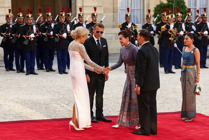 Puteri Sirivannavari Curi Tumpuan di Paris, Pencapaian Anakanda Raja Thailand Angkat Warisan Fesyen Diraja 13 Puteri Sirivannavari Curi Tumpuan di Paris, Pencapaian Anakanda Raja Thailand Angkat Warisan Fesyen Diraja