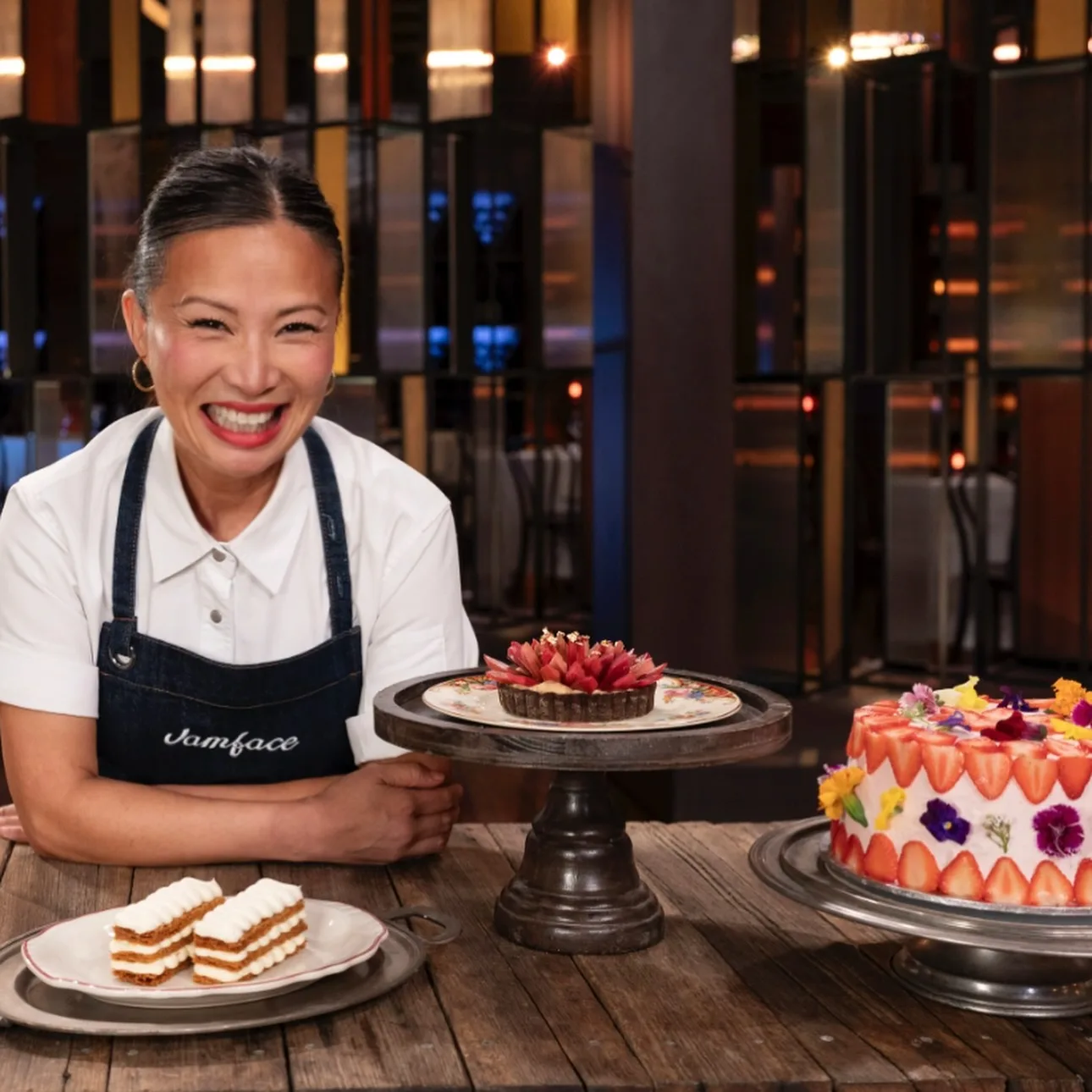Kuih Lapis, Karipap & Koci Mendunia! Poh Ling Yeow Perkenal Kuih Tradisi Malaysia Ke MasterChef Australia 