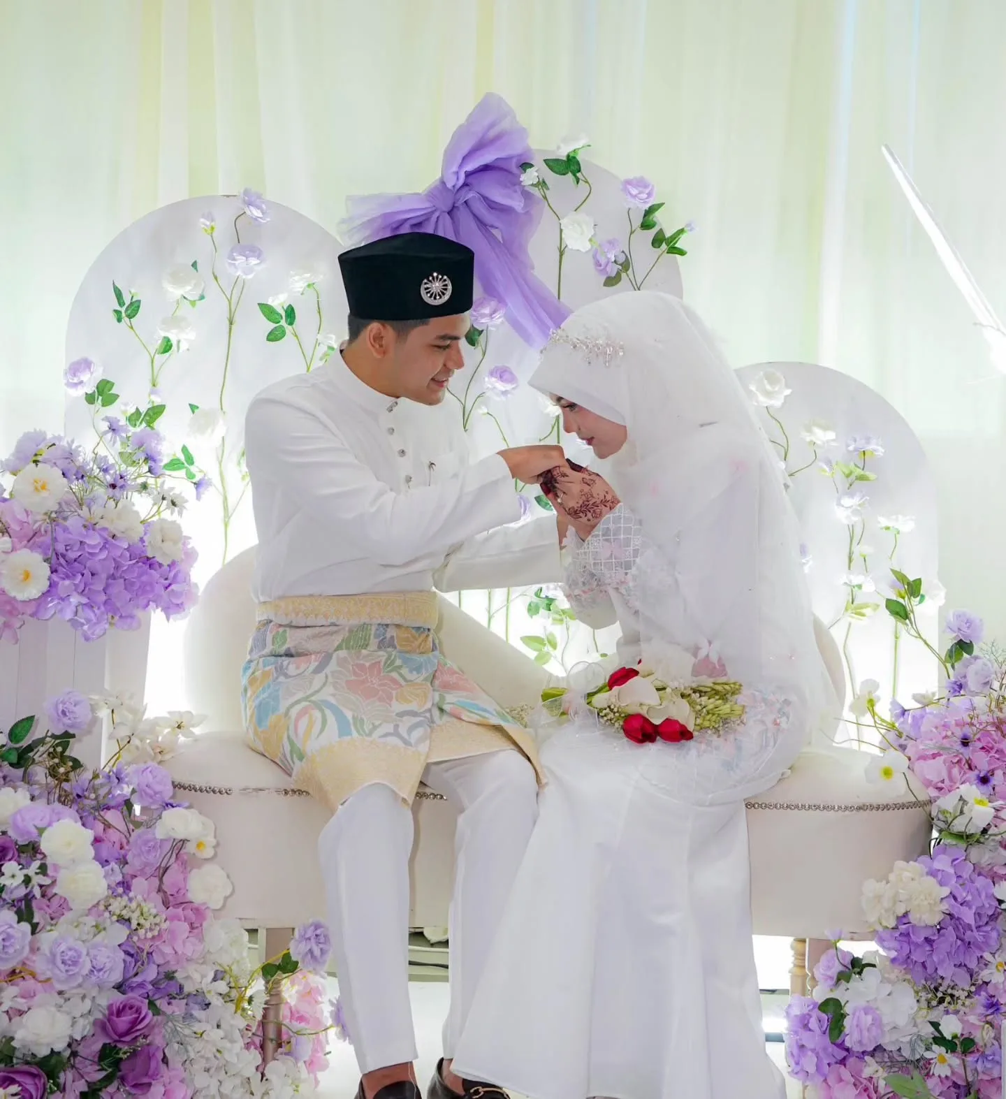 Anak Keempat Selamat Berkahwin, Lisdawati Luah Rasa Syukur & Doa Buat Anak Serta Menantu! 11 Anak Keempat Selamat Berkahwin, Lisdawati Luah Rasa Syukur & Doa Buat Anak Serta Menantu!