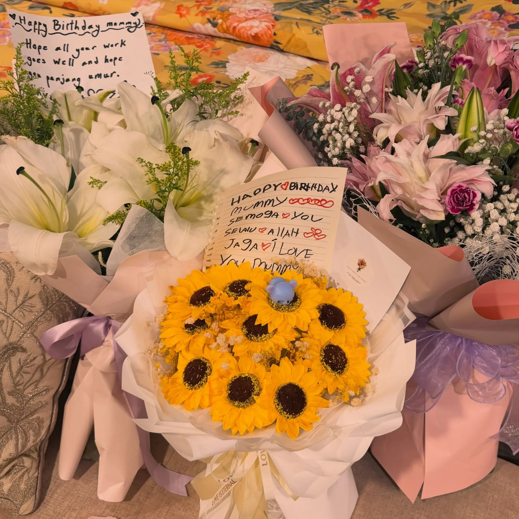 Genap Usia 40 Tahun, Vie Shantie Syukur Kurniaan Rezeki Allah SWT & Kasih Sayang Insan Sekeliling! 18 Genap Usia 40 Tahun, Vie Shantie Syukur Kurniaan Rezeki Allah SWT & Kasih Sayang Insan Sekeliling!