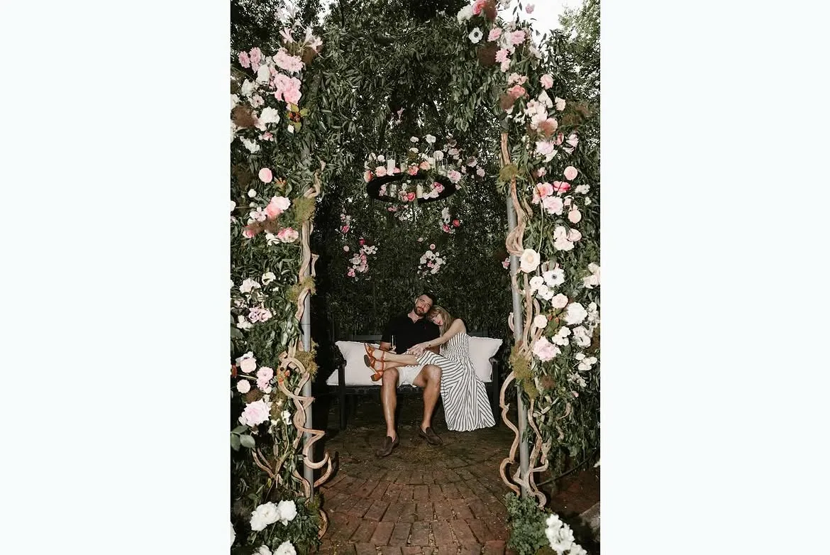 Taylor Swift dan Travis Kelce Sah Bergelar Suami Isteri, Majlis Perkahwinan Di Madison Square Garden Bak Fairytale Paling Indah 13 Taylor Swift dan Travis Kelce Sah Bergelar Suami Isteri, Majlis Perkahwinan Di Madison Square Garden Bak Fairytale Paling Indah