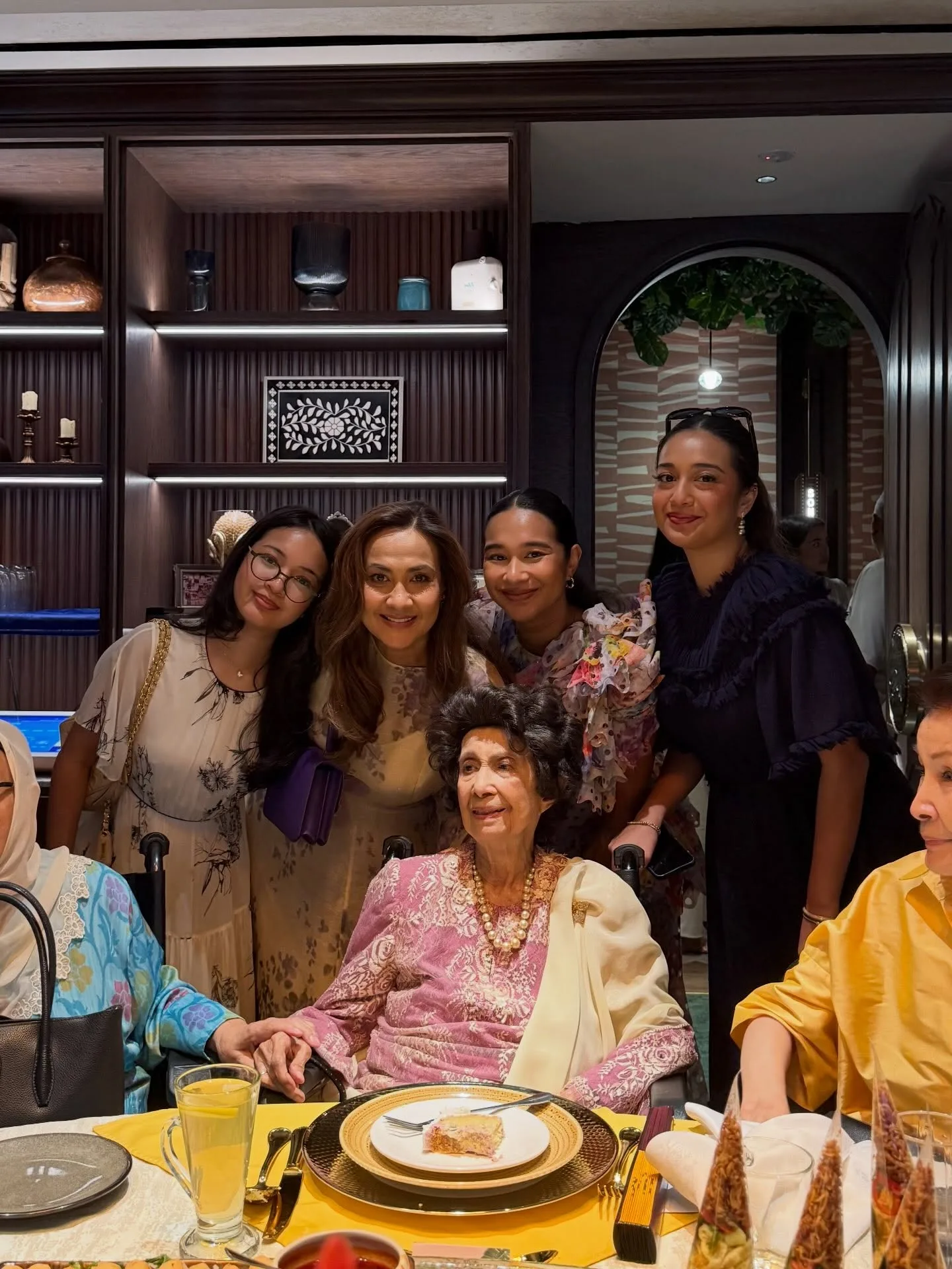 Tun Dr Siti Hasmah Mohamad Ali Cecah 100 Tahun, Lambang Isteri Negarawan Yang Rajin Menimba Ilmu 13 Tun Dr Siti Hasmah Mohamad Ali Cecah 100 Tahun, Lambang Isteri Negarawan Yang Rajin Menimba Ilmu