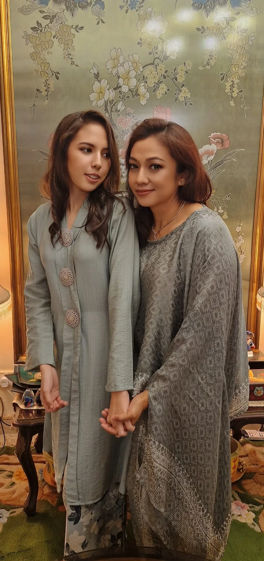 Raut Wajah Cantik & Warisi Bakat Nyanyian Ibu, Ruhil Ariana Buah Hati Ruhil Amani Ini Meniti Usia 22 Tahun!