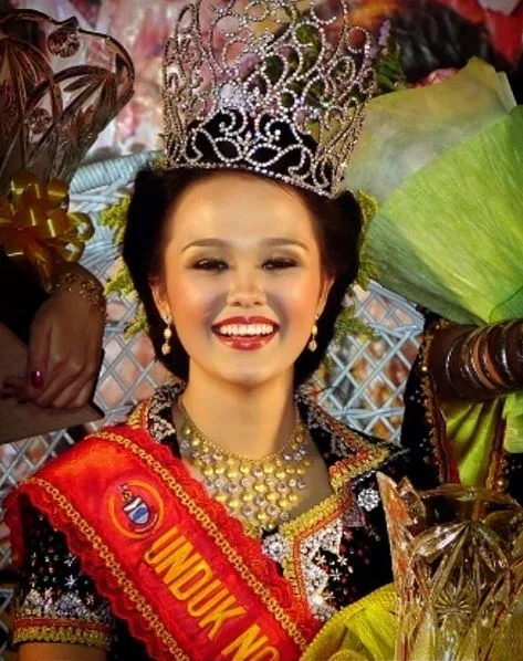 Pernah Sertai Politik Kini Jadi Pemerhati, Jo-Anna Sue Henley Rampas Bekas Ratu Cantik Unduk Ngadau Aktif Bersukan!