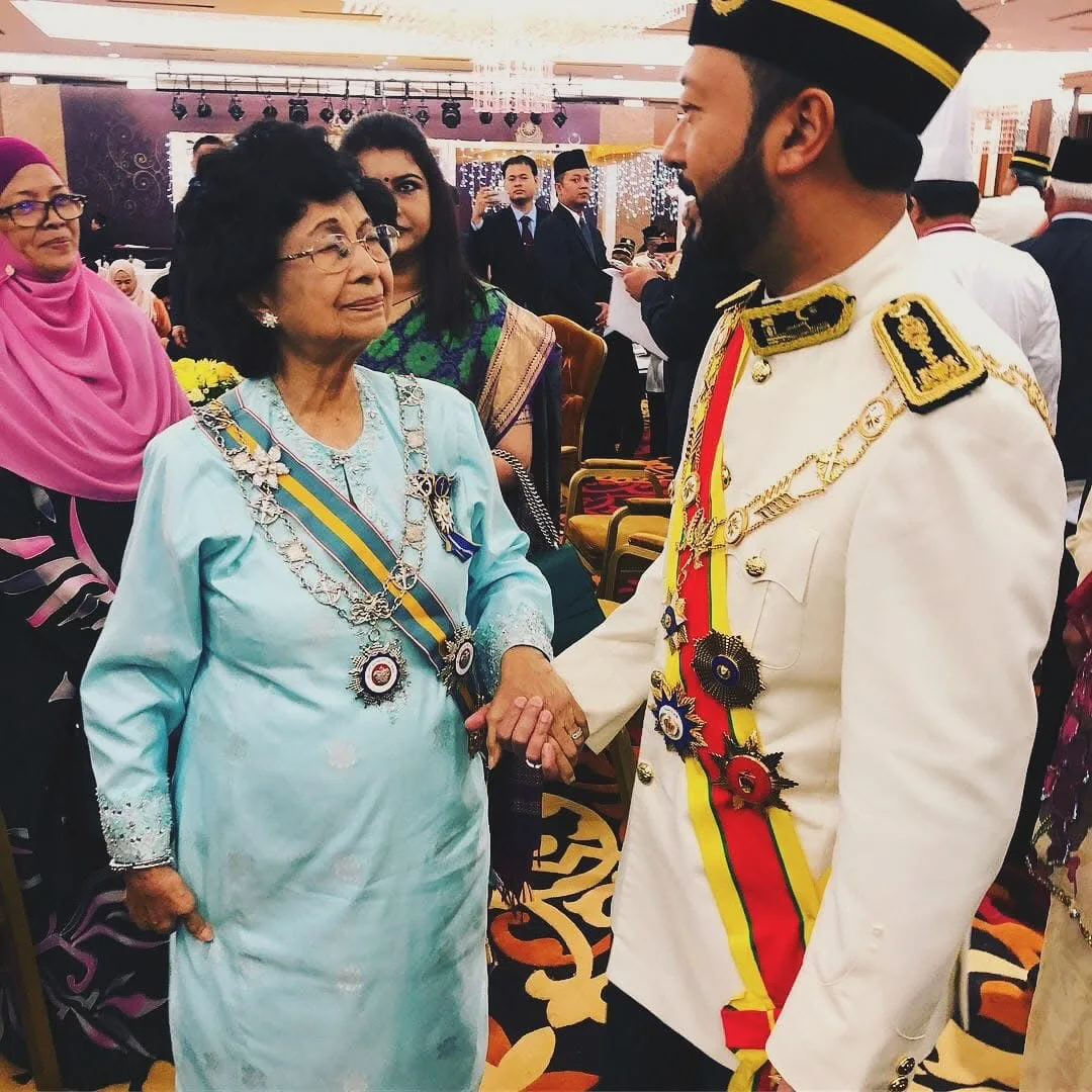 “Semoga Terus Diberkati Allah SWT,” Dato’ Seri Mukhriz Mahathir Titip Doa Buat Ibu Bapa Sempena Usia Perkahwinan Ke-70!
