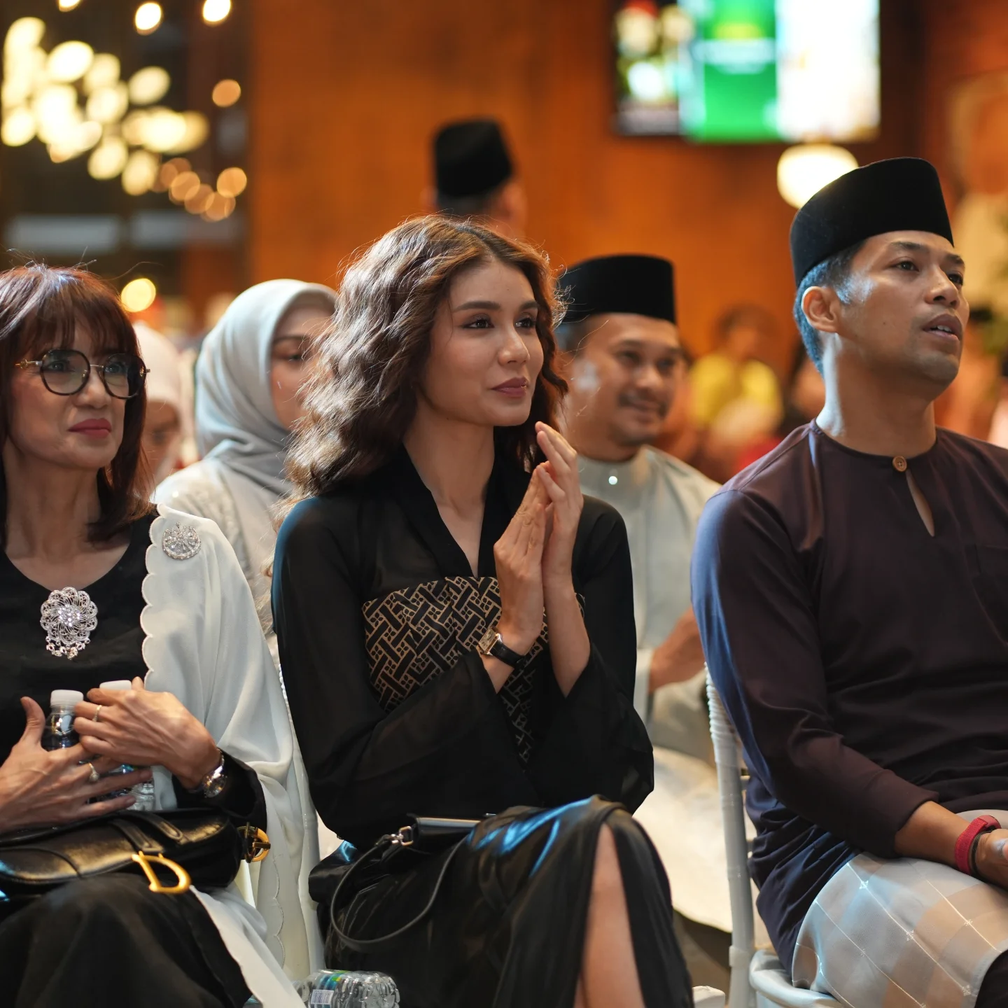 Maintain Anggun Usia 56, Nor Albaniah Cekal Jalani Hidup Sejak Pemergian Suami 3 Dekad Lalu!