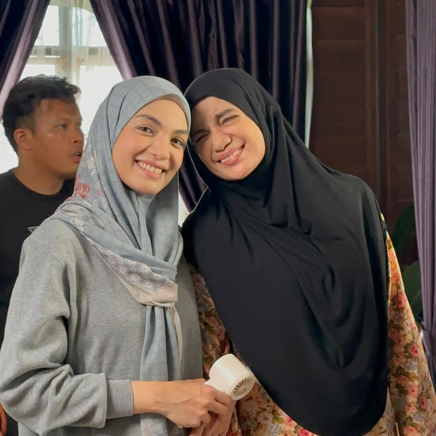 Maintain Anggun Usia 56, Nor Albaniah Cekal Jalani Hidup Sejak Pemergian Suami 3 Dekad Lalu!