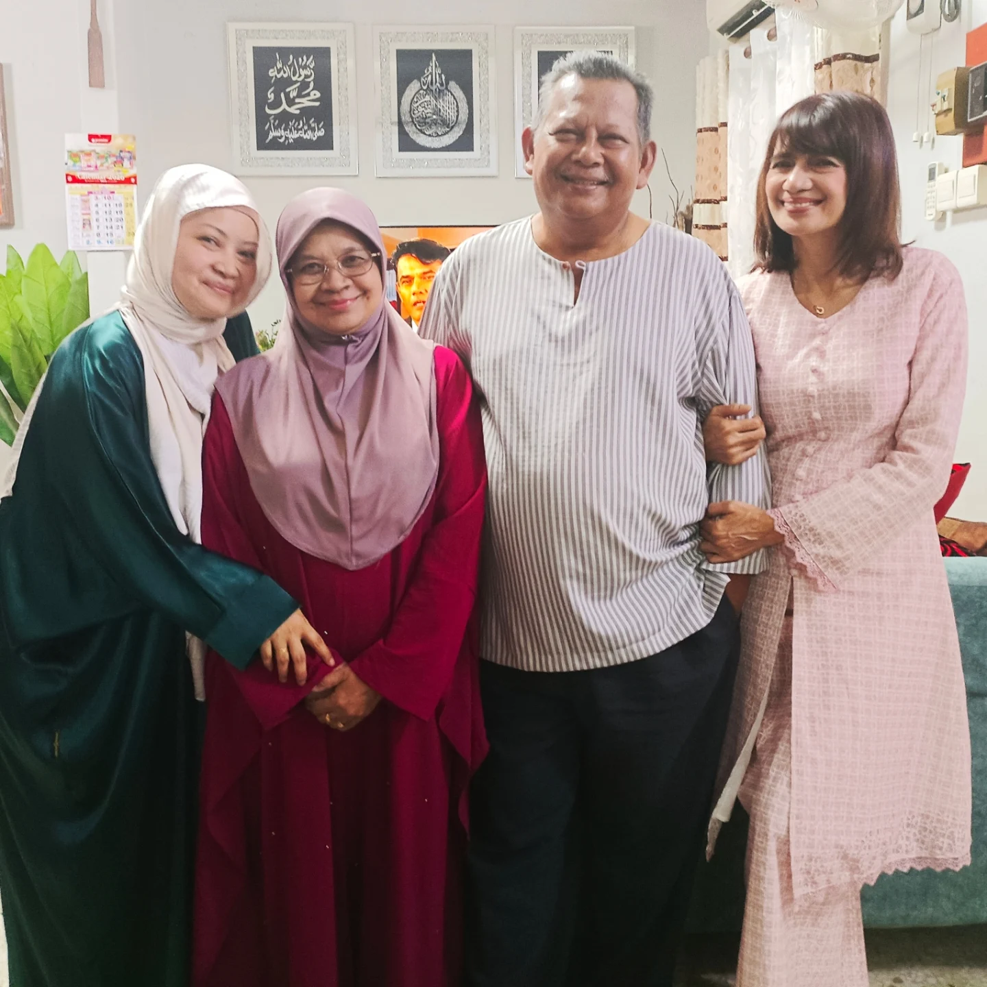 Maintain Anggun Usia 56, Nor Albaniah Cekal Jalani Hidup Sejak Pemergian Suami 3 Dekad Lalu!