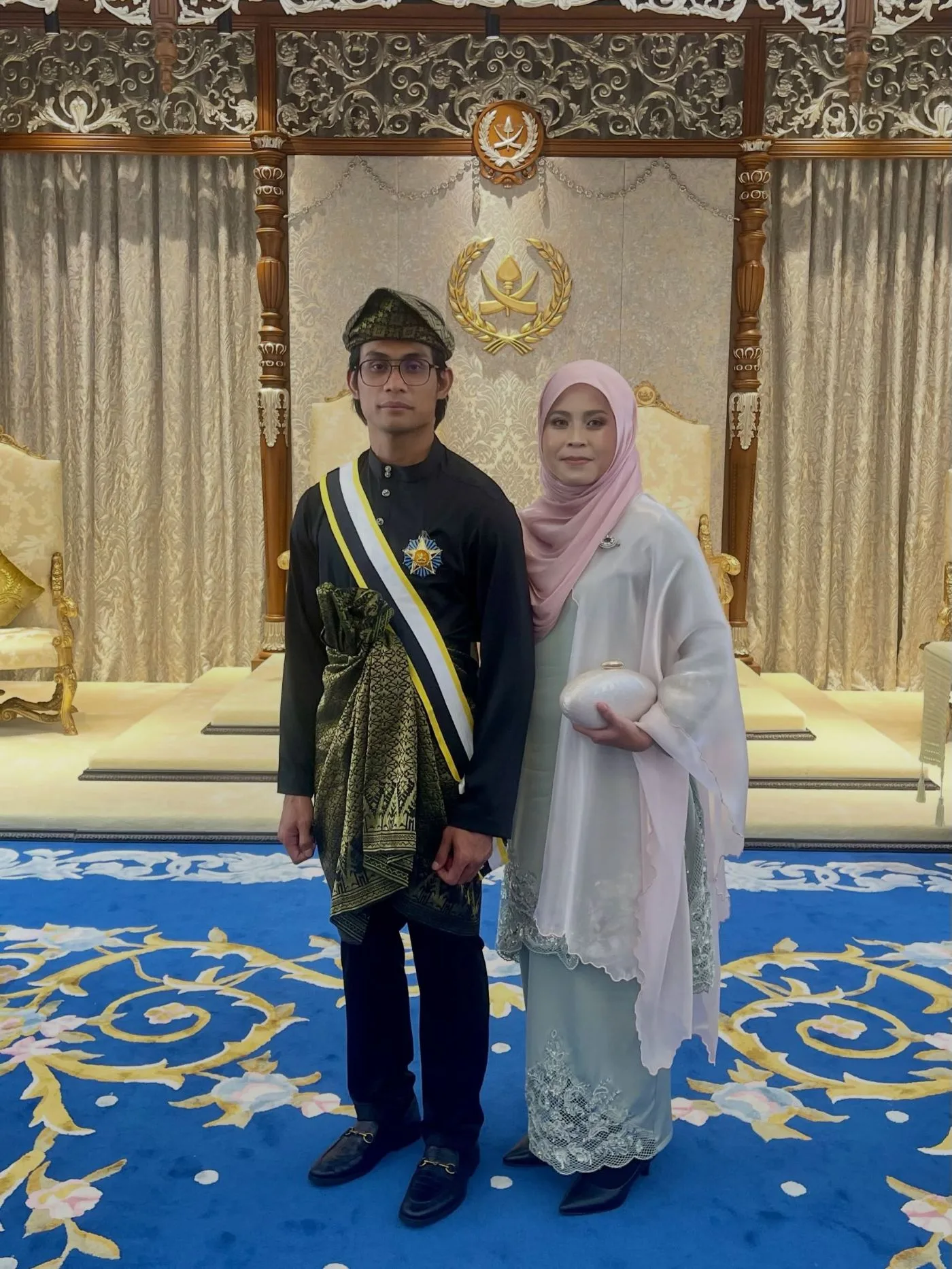 Martabat Silat Di Pentas Dunia, Jufferi Jamari Terima Darjah Indera Mahkota Pahang & Kini Bergelar Dato! 12 Martabat Silat Di Pentas Dunia, Jufferi Jamari Terima Darjah Indera Mahkota Pahang & Kini Bergelar Dato!